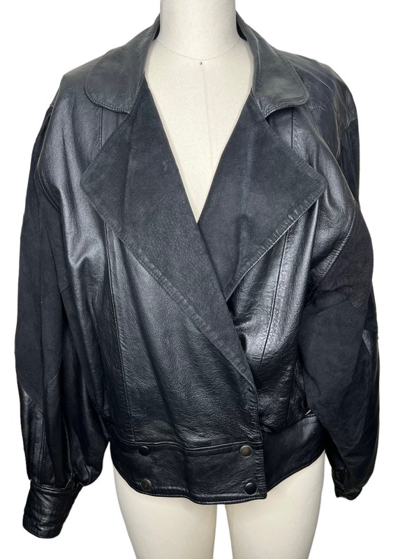 80s Vtg Black Leather Cropped Motorcycle Biker Jacket Classic Zip up  Collared Punk Metal Goth Women's Tag Medium 