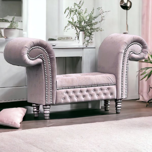 Elegante Chaiselongue-Bank in verschiedenen Farben, Silber- oder Goldaccessoires. Die Bank ist perfekt für Wohnzimmer, Zimmer, Büro, Flur