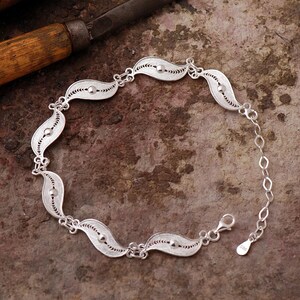 Leaf Pattern Bracelet: 925 Sterling Silver Midyat Telkari Cuff, 17.5cm Length