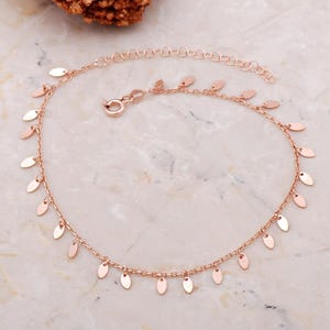 A 22 cm rose‑gold plated silver choker with an additional 5 cm extension chain, displayed on a white background.