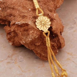 Handmade Gold-Plated Silver Daisy Necklace: Turkish Kazaziye Tassel Jewelry
