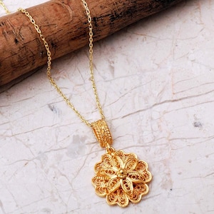 Handmade Sterling Silver Daisy Pendant Necklace: Telkari Filigree, 45cm Chain image 1