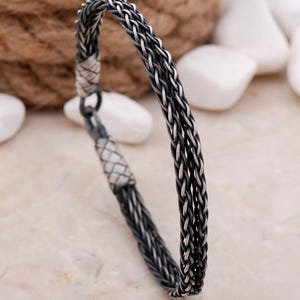 Kazaziye Braided Silver Bracelet: 1000‑Fine Sterling Silver, Oxide Darkened, 19.5cm Length 画像 1