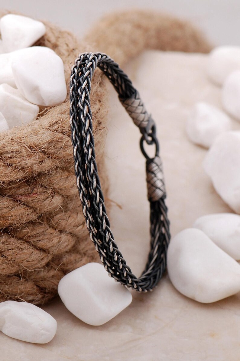 Kazaziye Braided Silver Bracelet: 1000‑Fine Sterling Silver, Oxide Darkened, 19.5cm Length 画像 2