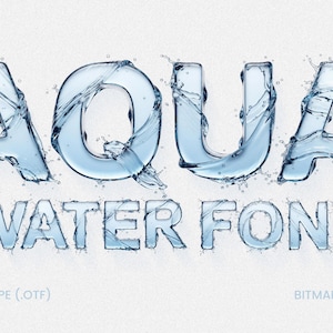 Pode incluir: A palavra "AQUA" é exibida em uma fonte azul clara, semelhante à água, com respingos ao redor de cada letra. Abaixo, as palavras "WATER FONT" estão em um estilo semelhante. A imagem está em um fundo branco.