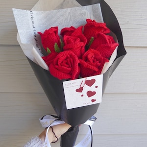 Crochet Blumen Bouquet Handmade, fertiges Produkt, Rose, Lilie für Jubiläum, Geburtstag, Liebe für immer Freundin Frau ihr Valentinsgeschenk