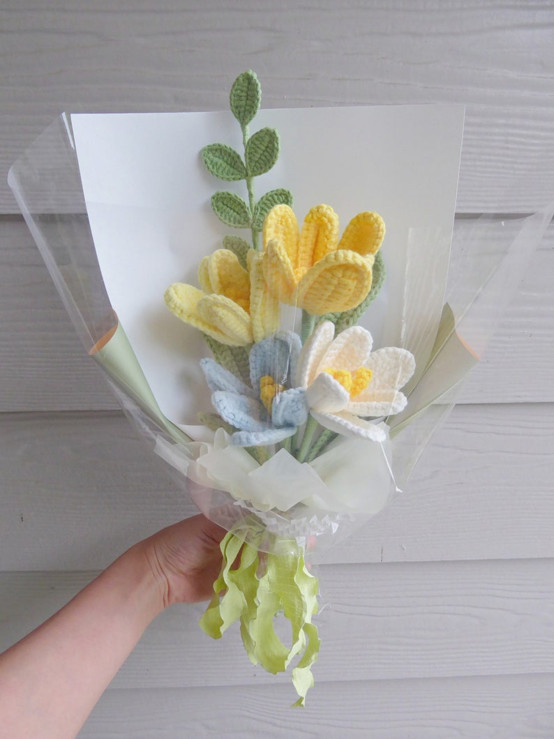 Crochet Flowers Bouquet Handmade, Finished Product, Tulip, Rose for Anniversary, Birthday, Graduation, Girlfriend, Mother love forever gift Light Yellow