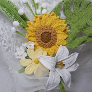 Crochet Flowers Bouquet Handmade, Finished Product, Sunflower sunshine for Anniversary,Birthday,graduation,long distance,mother forever gift