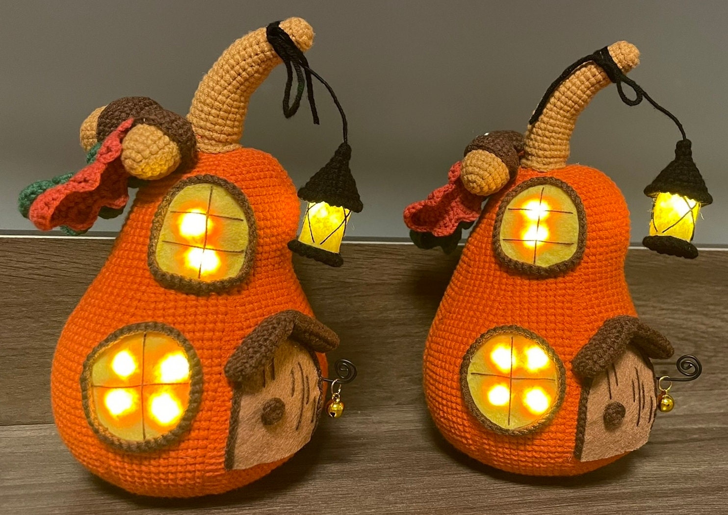 Crochet Handmade Pumpkin House Light Lamp, Finished Product hanging lantern ghost fall autumn Halloween table toy decoration gift amigurumi