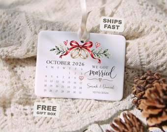 Married Christmas Ornament Personalized Wedding Calendar Ornament Wedding Date Ornament Custom Couple Ornament Newlywed Wedding Ornament