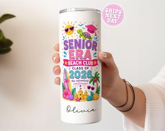 Vaso del Senior Era Beach Club, vaso de graduación de la promoción de 2026, vaso para el viaje de fin de curso, regalo de graduación en la playa, vaso personalizado para estudiantes de último año.