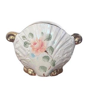 vintage planter, vintage vase, vintage shell decor, clam shell decor, vintage porcelain, vintage floral decor, flower home decor, vintage