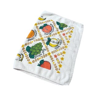 vintage kitchen towel, retro towel, retro kitchen decor, fruit kitchen decor, fruit towel, vintage towel, vintage decor, vintage fruit home