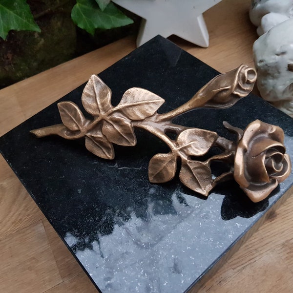 Rose Bronze, groß, plastisches Ornament aus massiver Bronze, Rose, Bronzeguss, Grabschmuck, Hingucker,