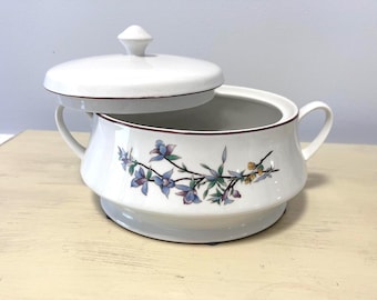Woodhill By Citation Porzellan-Auflaufform mit Deckel, weiß mit Blumenmuster, 13,3 cm hoch