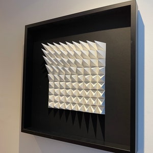 Elegant Matte White Modern 3D Geometric Sculpture - Parametric Fluid Mesh Design - 3D Printed Wall Art - Customisable - Abstract Wall Decor