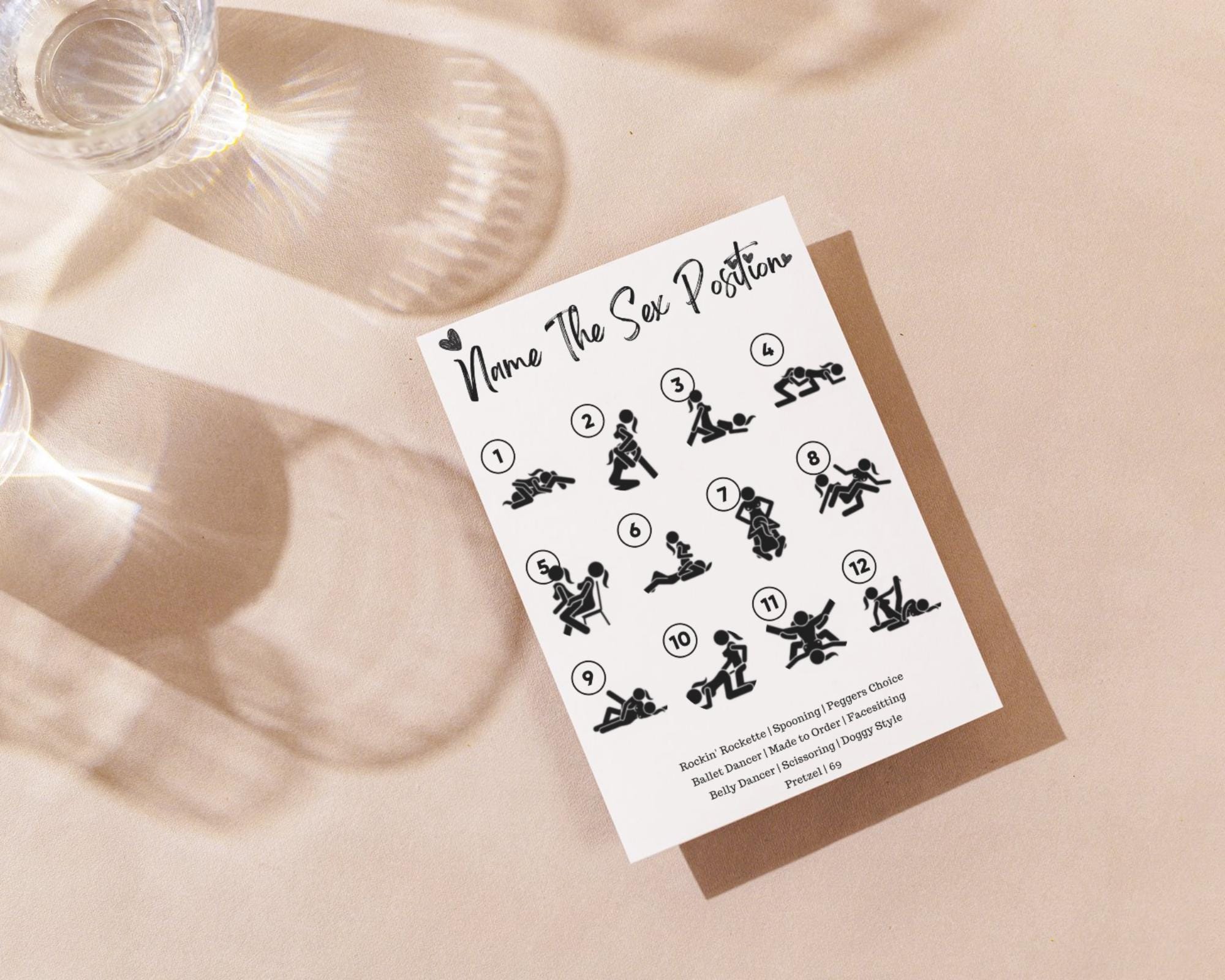 Lesbische Name The Sex Positions Hen Do Game - Leuke LGBTQ+ vrijgezellenfeestactiviteiten - Digitale download | Moderne zwart-witte vrijgezellenspellen