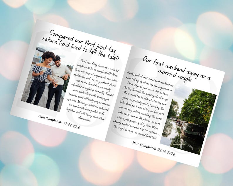 Puede incluir: Una p&aacute;gina doble de un &aacute;lbum de fotos con texto y fotos. La p&aacute;gina izquierda tiene una foto de una pareja y el texto "Conquistamos nuestra primera declaraci&oacute;n de impuestos conjunta (&iexcl;y vivimos para contarlo!)". La p&aacute;gina derecha tiene una foto de un canal y el texto "Nuestro primer fin de semana como pareja casada."