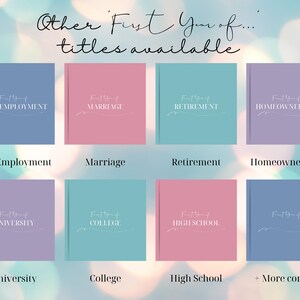 Puede incluir: Imagen que muestra una colecci&oacute;n de diarios con t&iacute;tulos como "Self-Employment", "Marriage" y "Retirement". Cada diario tiene una portada de color s&oacute;lido y las palabras "First Year of..." en escritura elegante.