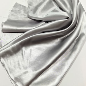 Hochwertiges , super seidiges, Satin Material 60 cm breit