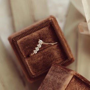 Round Moissanite Engagement Ring Vintage Bridal Jewelry with Wedding Band - Rose Gold, Sterling Silver - Unique Gift