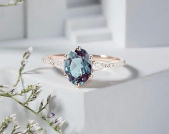オーバルアレキサンドライトリングセット マーキスデザイン 結婚指輪セット 婚約指輪 記念日指輪 アールデコ調 誕生日プレゼント ミニマリスト
