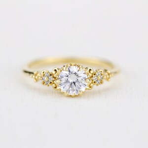 Round Moissanite Engagement Ring Vintage Bridal Jewelry with Wedding Band - Rose Gold, Sterling Silver - Unique Gift