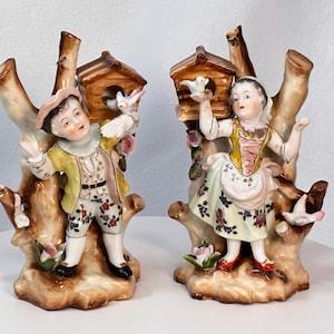 Children with Birds Figurine Pair Hand Painted UCAGCO Japan vintage 1950s