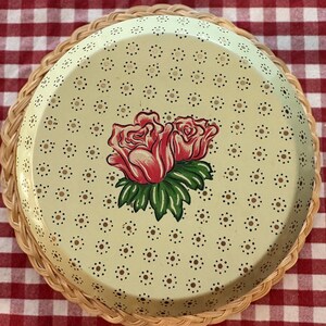 Vintage Daher Tin Box Company round tin with lid romantic tea roses and floral swiss dot gold metal