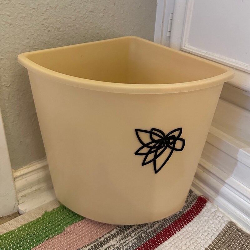 Vintage Trash Can - Etsy