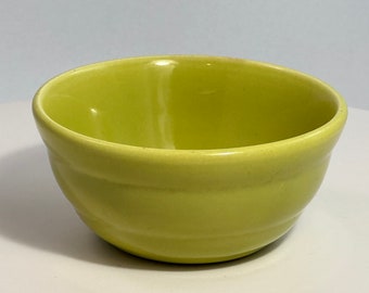 Wee 1940s Bauer Beehive #36 Small Bowl Chartreuse 4.25"