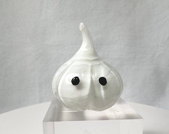 Sassy Little Garlic Dude Art Glass Figurine, Kawaii Pee Wee Friend