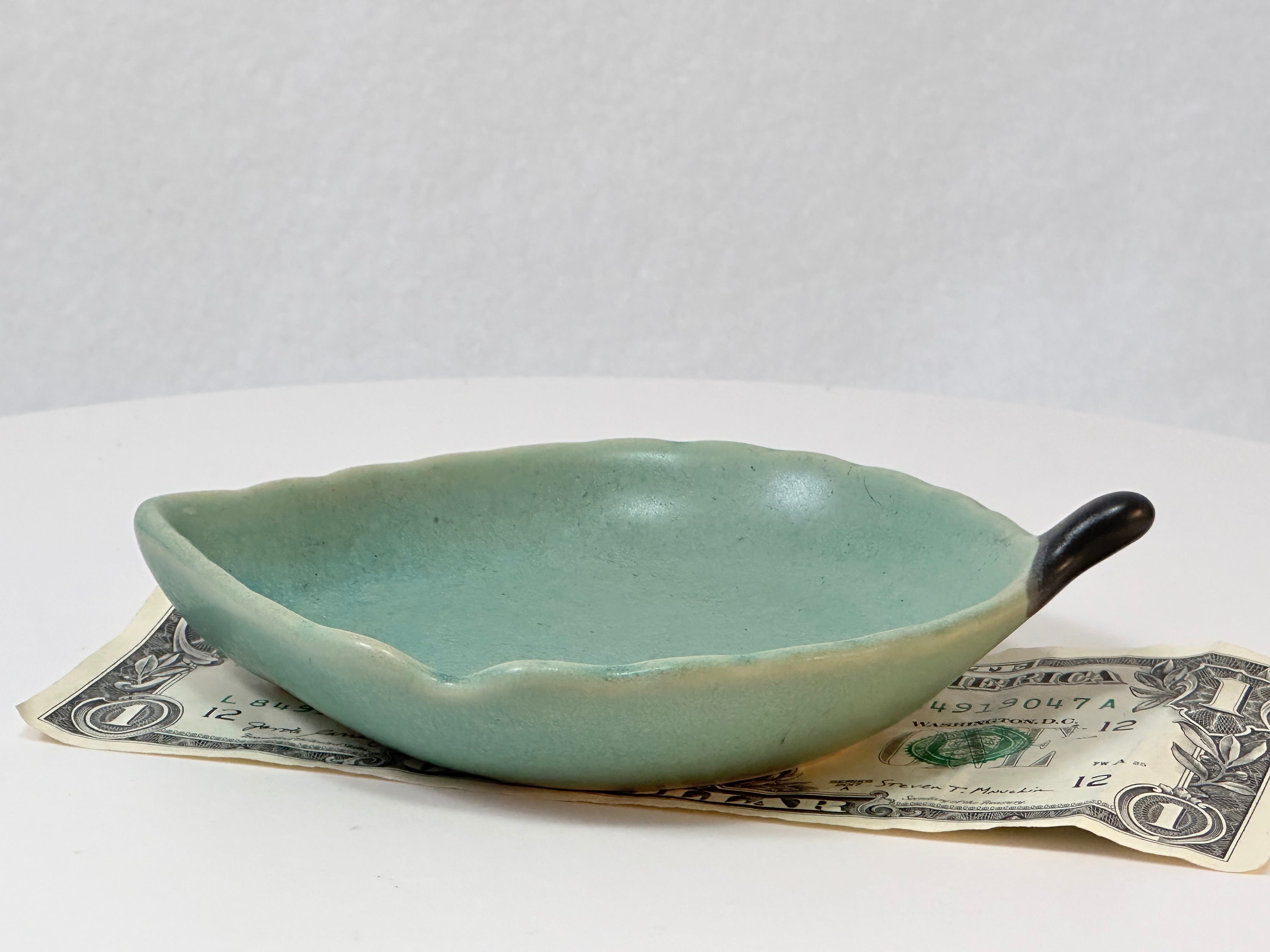 Celadon Green Leaf Ashtray Small Single Vintage Art Pottery Vanity Ring  Dish - Etsy