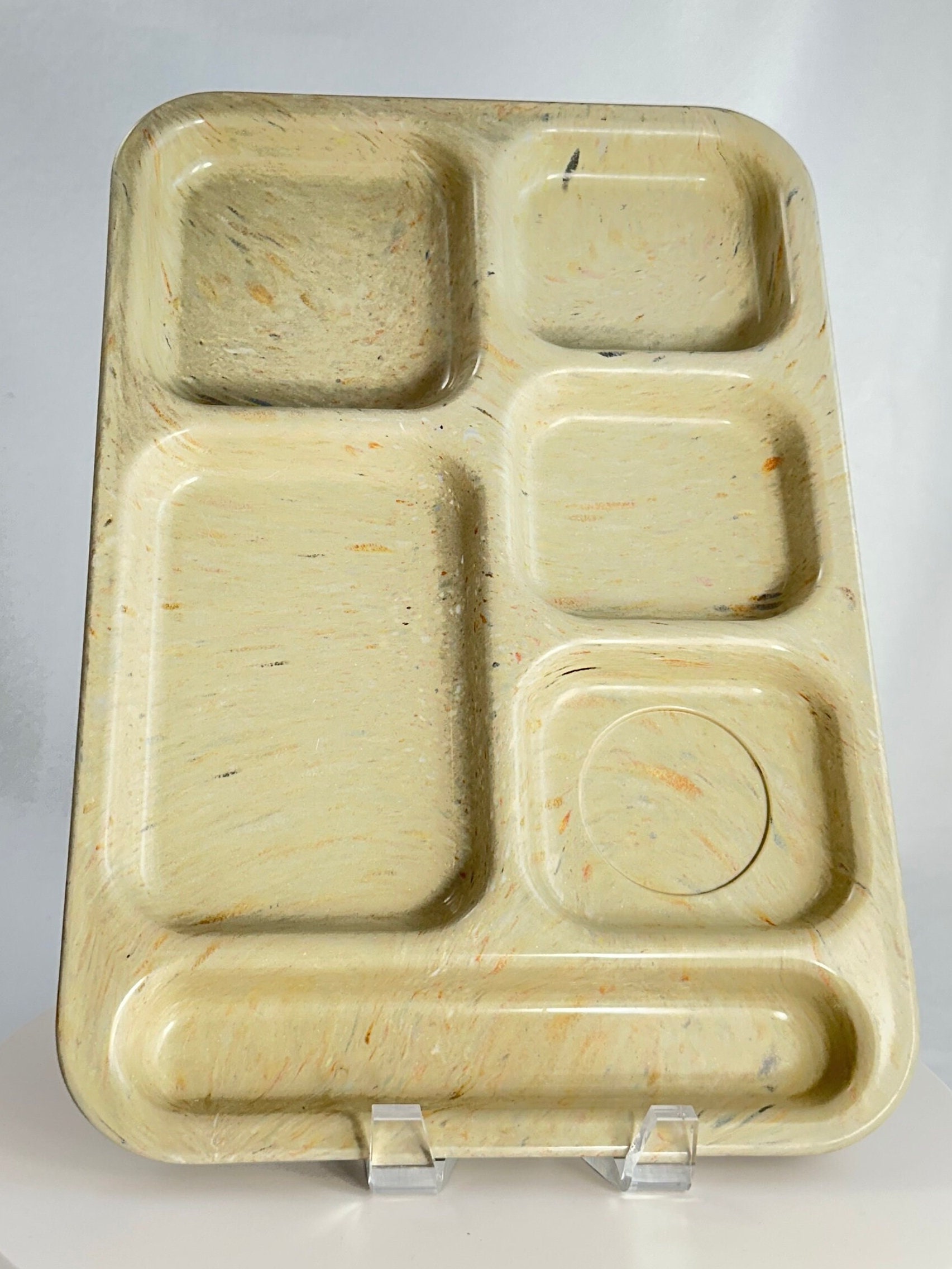 Vintage Vollrath USA Stackable School Lunch Cafeteria Trays 14x10 YELLOW  Set 2