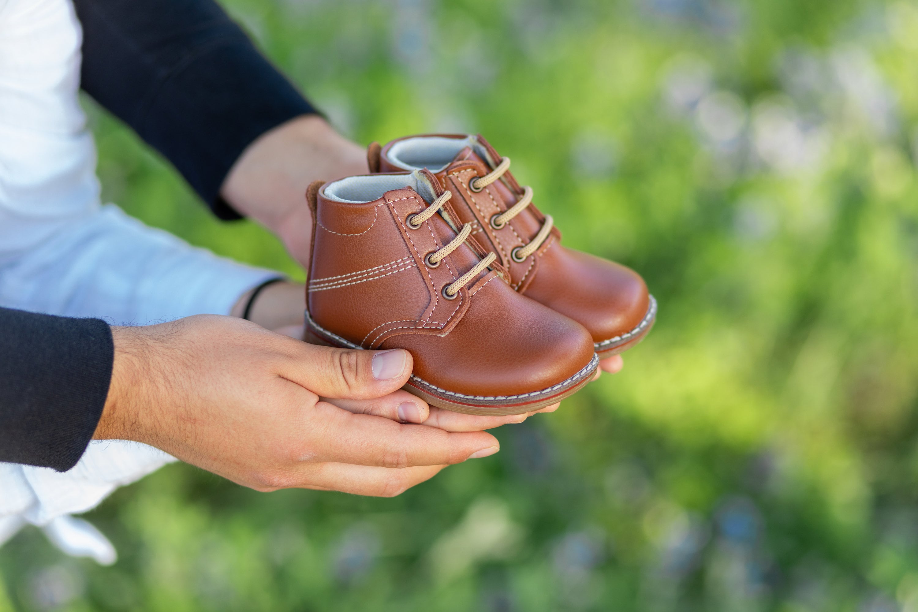 Girls Velco Strap Rubber Bottom Sandals – Peek A Boo Baby Studio