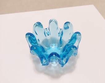 Vintage Light Blue Teal Aqua Handblown Art Glass 8 Finger Swung Bowl or Ashtray, MCM Mid-century Modern, Accent Piece Decoration