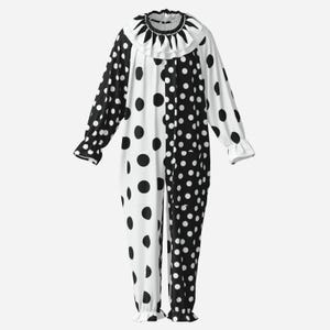 Könnte beinhalten: Ein langärmeliger Jumpsuit mit geteiltem Design, das auf einer Seite schwarze Punkte auf weißem Grund und auf der anderen Seite weiße Punkte auf schwarzem Grund zeigt. Er verfügt über einen Rüschenkragen mit schwarz-weißen Akzenten.