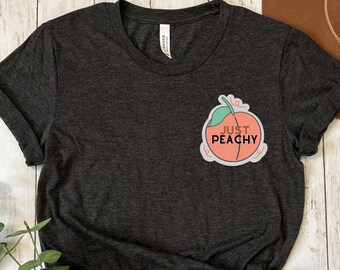 Just peachy Shirt, Gift for mom, mom Shirt, gift for her, mom, Mom Era, Mama, Custom Shirt, Custom Gift, Peachy, Retro Shirt, pocket design