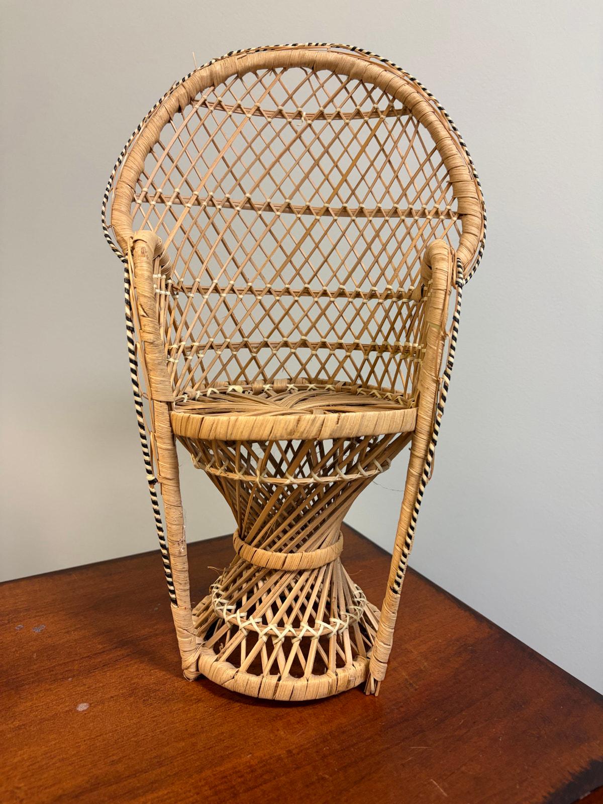 Sedia A Dondolo In Vimini In Miniatura Scala 1:12 – Reutter 1.812/0, Rattan Marrone, Per Giardino