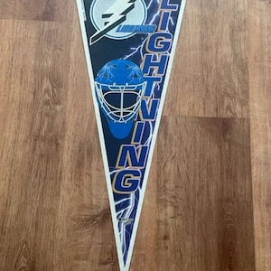 Vintage &#39;90s WinCraft Sports NHL Tampa Bay Lightning pennant