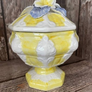 Italian Casa Pupo yellow and white lidded dish compote tureen