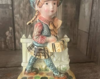 Vintage American Greetings Holly Hobbie Girl w/ Package 1971