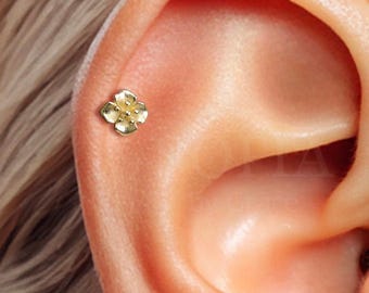 18G Delikatny kwiatek w kształcie labretu ze srebra próby 925: helisa, tragus, kolczyk z muszlą