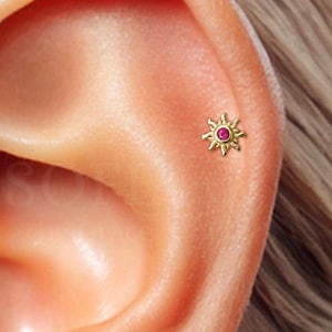 18G Tiny Ruby Sun Internally Threaded labret - Carrilage earrings - Tragus stud - Helix stud - Conch piercing - Flat back earring