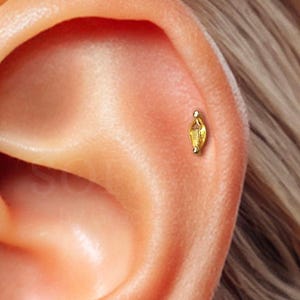 18G sierlijke topaas marquise labret met inwendig schroefdraad - oorbellen kraakbeen - helix stud - tragus stud - conch piercing - platte achterkant oorbel