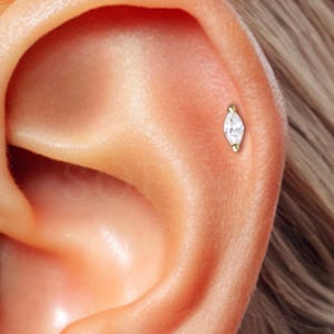Perno de labio con rosca interna en forma de marquesa de diamante diminuto de 18 quilates, perno de cartílago, perno de trago, perno de hélice, perno de caracol, perno de nariz, parte posterior plana
