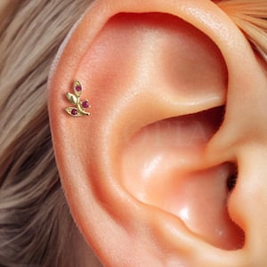 18G Ruby Leaf Internally Threaded Labret - Flat back earring - Tragus stud - Helix earring - Helix stud - Conch earring - Cartilage stud