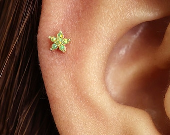 18G Garden Grün Opal Blume intern gefädeltes Labret - Knorpelohrring - Tragus - Helix - Muschel - Flacher Ohrring - Minimalist