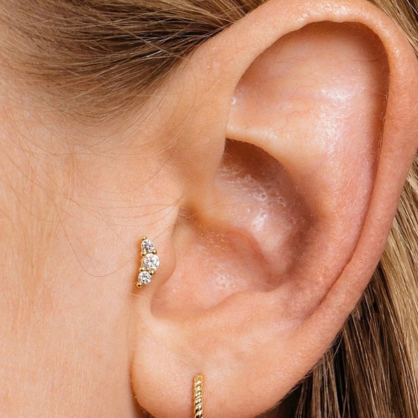 18G Dainty Diamond Climber Internally Threaded Labret - Tragus - Conch - Helix - Cartilage Earrings - Flat Back Earring - Minimalist