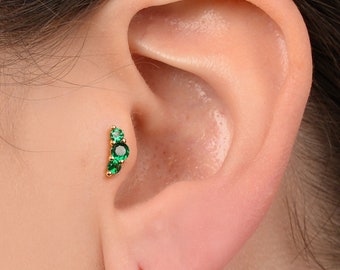 18G Dainty Emerald Climber Internally Threaded Labret - Tragus Earrings - Conch Earrings - Helix - Cartilage Earrings - Flat Back Earring